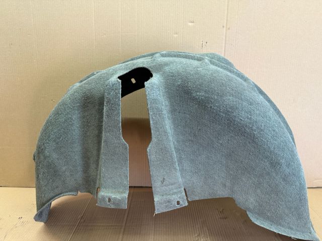 bontott AUDI A6 C6 Bal hátsó Dobbetét (Kerékjárati, Műanyag)