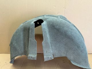 bontott AUDI A6 C6 Bal hátsó Dobbetét (Kerékjárati, Műanyag)