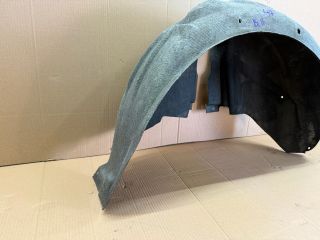 bontott AUDI A6 C6 Bal hátsó Dobbetét (Kerékjárati, Műanyag)