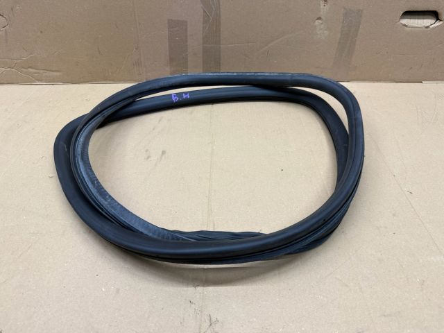 bontott AUDI A6 C6 Bal hátsó Gumikéder