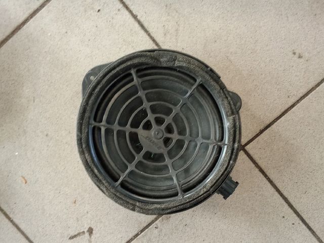 bontott AUDI A6 C6 Bal hátsó Hangszóró