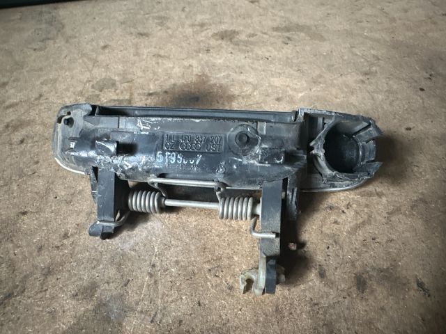 bontott AUDI A6 C6 Bal hátsó Külső Kilincs