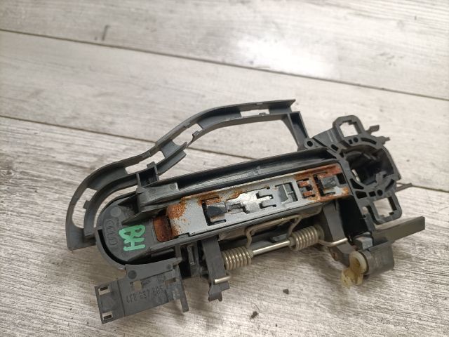 bontott AUDI A6 C6 Bal hátsó Külső Kilincs