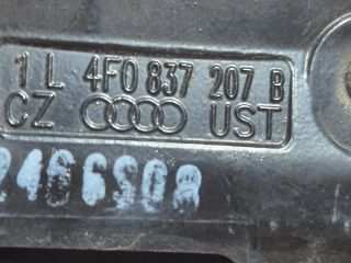 bontott AUDI A6 C6 Bal hátsó Külső Kilincs