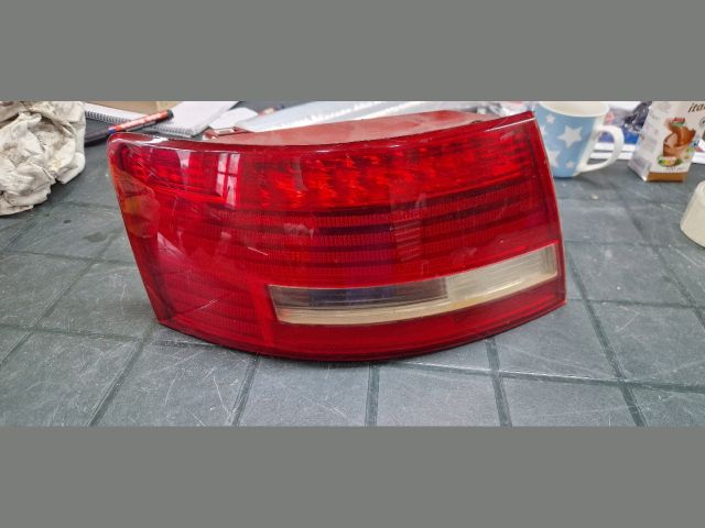 bontott AUDI A6 C6 Bal Hátsó Lámpa