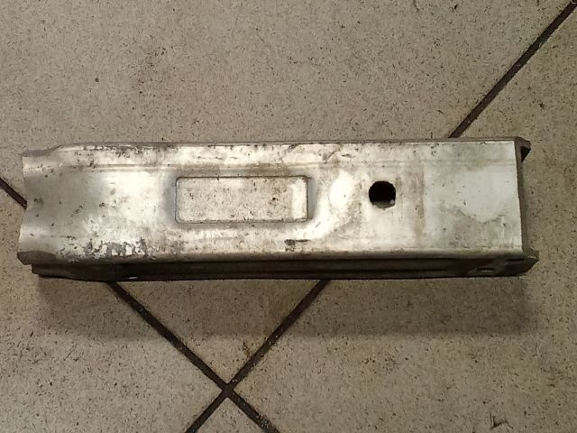 bontott AUDI A6 C6 Bal hátsó Lökhárító Merevítő (Fém)