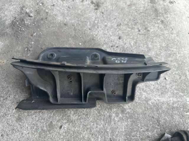 bontott AUDI A6 C6 Bal hátsó Lökhárító Tartó (Műanyag)