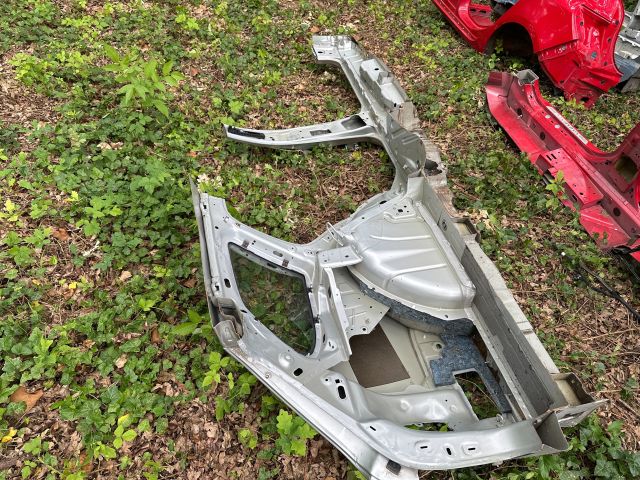 bontott AUDI A6 C6 Bal hátsó Negyed Karosszéria Csomag