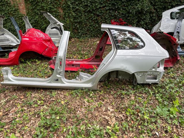 bontott AUDI A6 C6 Bal hátsó Negyed Karosszéria Csomag