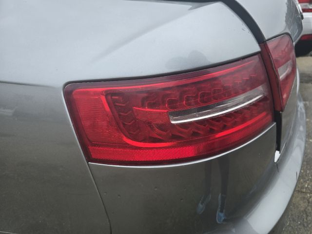 bontott AUDI A6 C6 Bal Külső Hátsó Lámpa