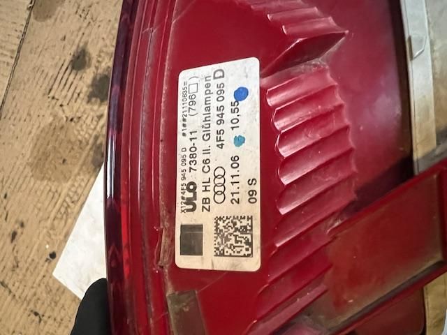 bontott AUDI A6 C6 Bal Külső Hátsó Lámpa