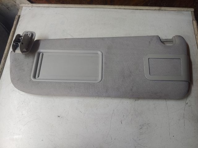 bontott AUDI A6 C6 Bal Napellenző