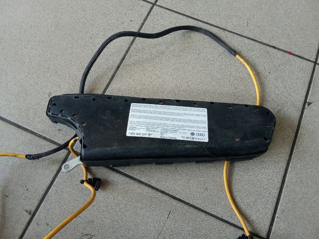 bontott AUDI A6 C6 Bal Oldallégzsák