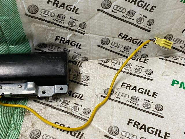 bontott AUDI A6 C6 Bal Oldallégzsák