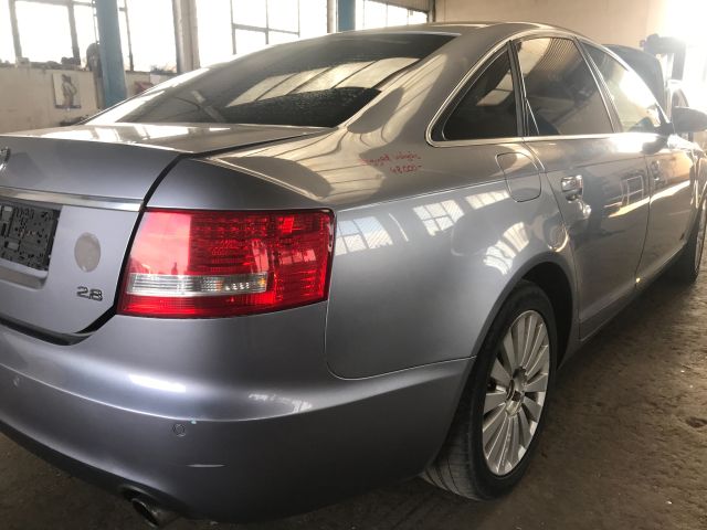 bontott AUDI A6 C6 Bal Rendszámtábla Világítás