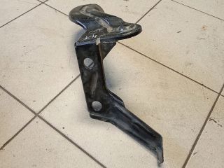 bontott AUDI A6 C6 Bal Sárvédő Oldaltartó