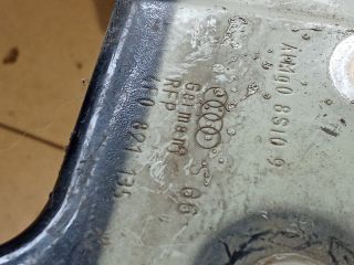 bontott AUDI A6 C6 Bal Sárvédő Oldaltartó