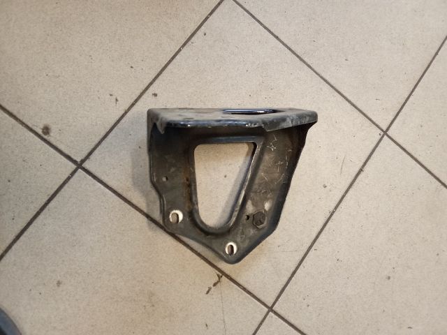 bontott AUDI A6 C6 Bal Sárvédő Oldaltartó