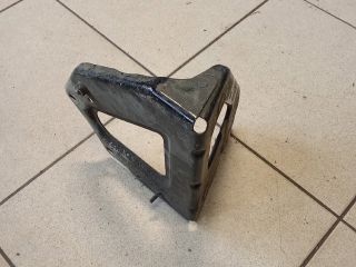 bontott AUDI A6 C6 Bal Sárvédő Oldaltartó