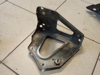 bontott AUDI A6 C6 Bal Sárvédő Oldaltartó