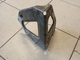 bontott AUDI A6 C6 Bal Sárvédő Oldaltartó