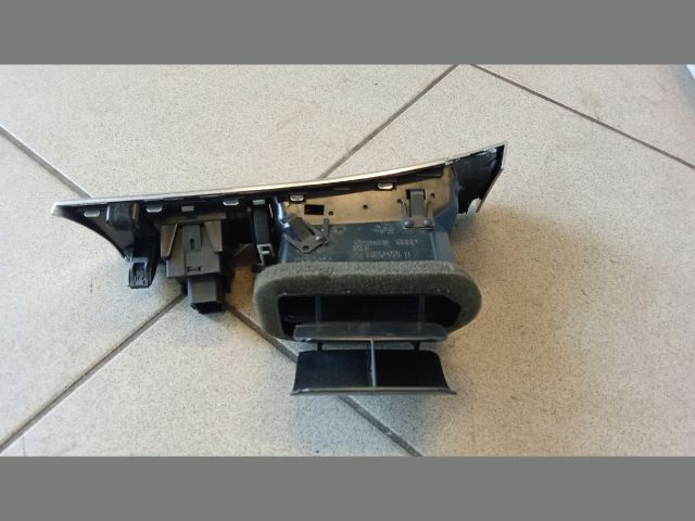 bontott AUDI A6 C6 Bal Szellőző