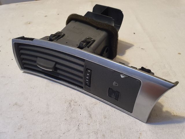 bontott AUDI A6 C6 Bal Szellőző