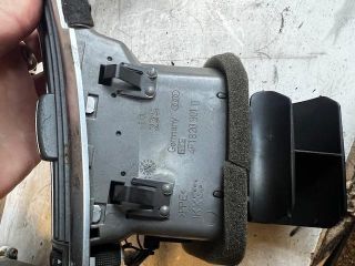 bontott AUDI A6 C6 Bal Szellőző