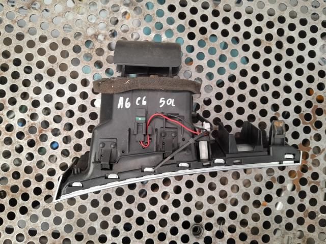 bontott AUDI A6 C6 Bal Szellőző