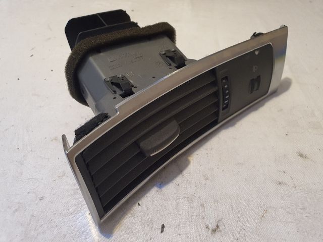 bontott AUDI A6 C6 Bal Szellőző