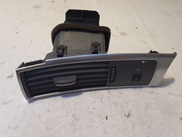 bontott AUDI A6 C6 Bal Szellőző