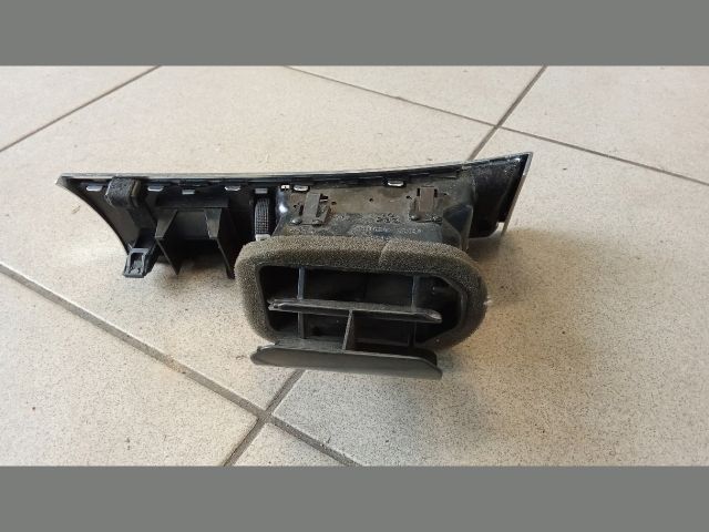 bontott AUDI A6 C6 Bal Szellőző