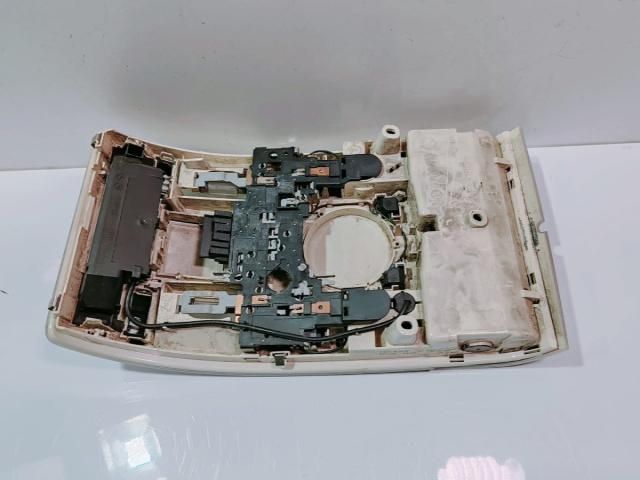 bontott AUDI A6 C6 Beltér Világítás Első