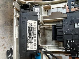 bontott AUDI A6 C6 Beltér Világítás Első