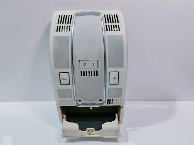 bontott AUDI A6 C6 Beltér Világítás Első