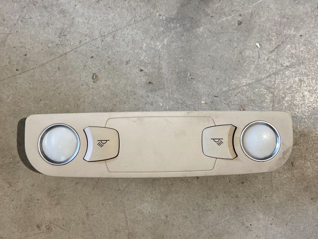 bontott AUDI A6 C6 Beltér Világítás Első