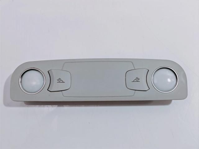 bontott AUDI A6 C6 Beltér Világítás Első