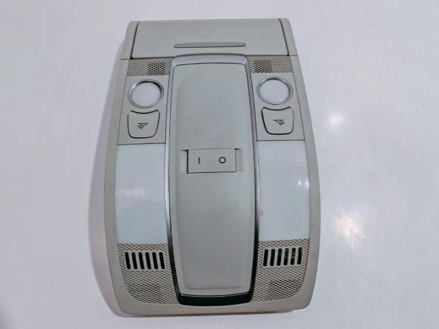 bontott AUDI A6 C6 Beltér Világítás Első