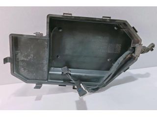 bontott AUDI A6 C6 Biztosítéktábla Fedél