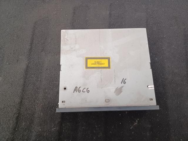 bontott AUDI A6 C6 CD / DVD Tár