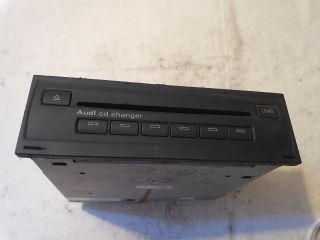 bontott AUDI A6 C6 CD / DVD Tár