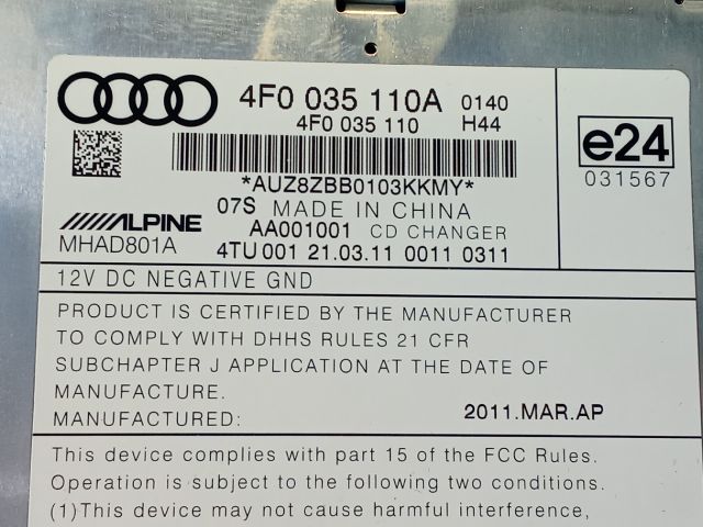 bontott AUDI A6 C6 CD / DVD Tár