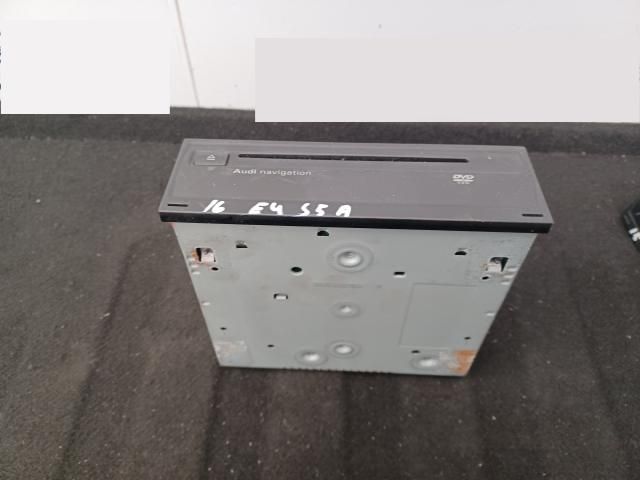 bontott AUDI A6 C6 CD / DVD Tár