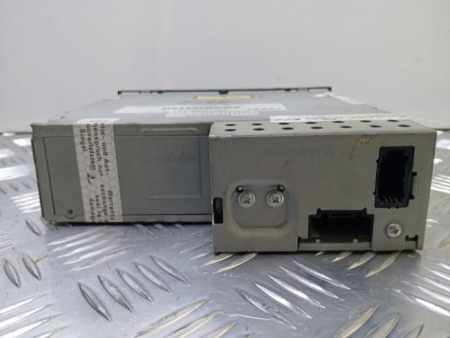 bontott AUDI A6 C6 CD / DVD Tár