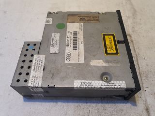 bontott AUDI A6 C6 CD / DVD Tár