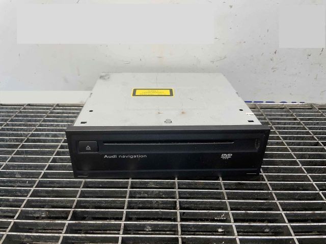 bontott AUDI A6 C6 CD / DVD Tár