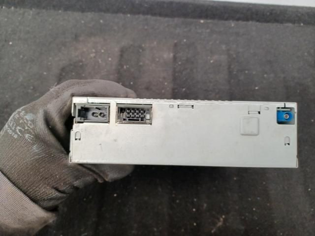 bontott AUDI A6 C6 CD / DVD Tár