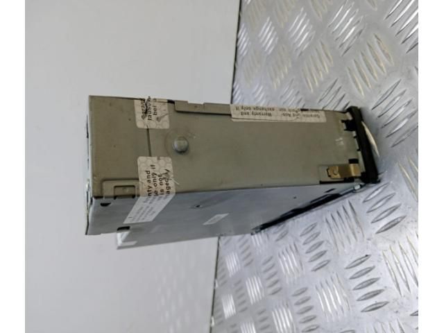 bontott AUDI A6 C6 CD / DVD Tár