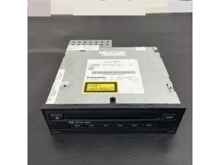 bontott AUDI A6 C6 CD / DVD Tár