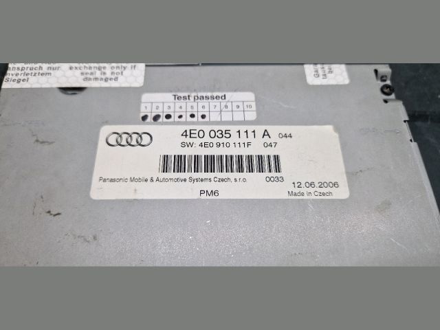 bontott AUDI A6 C6 CD / DVD Tár